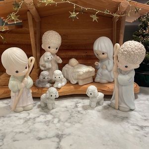 Precious Moments Nativity Set